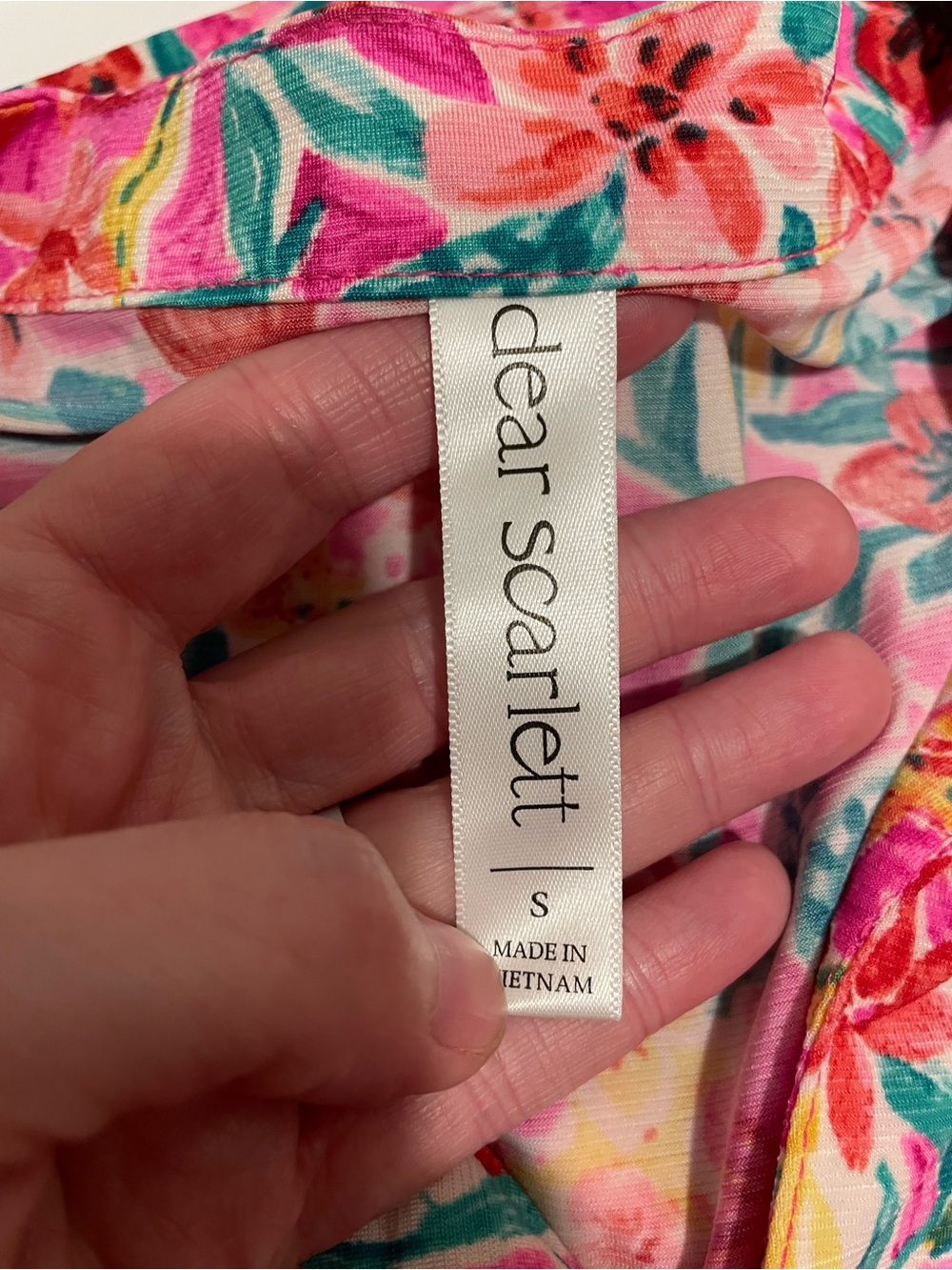 Dear Scarlett Brand Women's Small Fuchsia Floral Tiered Wrinkle Free Dress - Picture 7 of 7